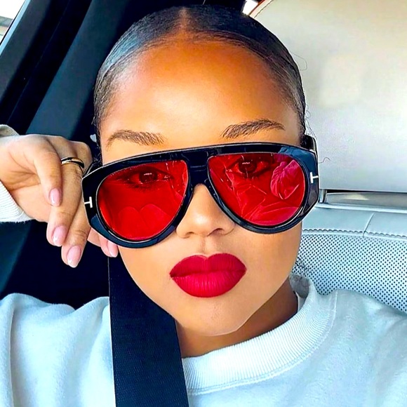 Accessories - BOSS BABE SUNGLASSES